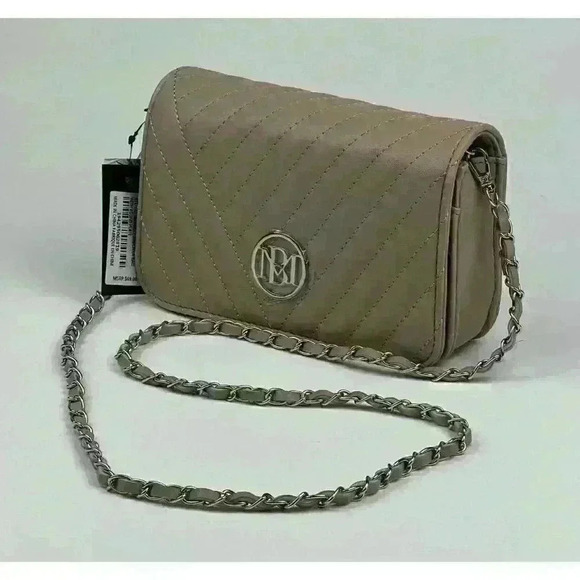 NEW! Badgley Mischka Women’s Studio Quilted Crossbody w/ Round Logo Bag NWT $69 - Picture 4 of 6